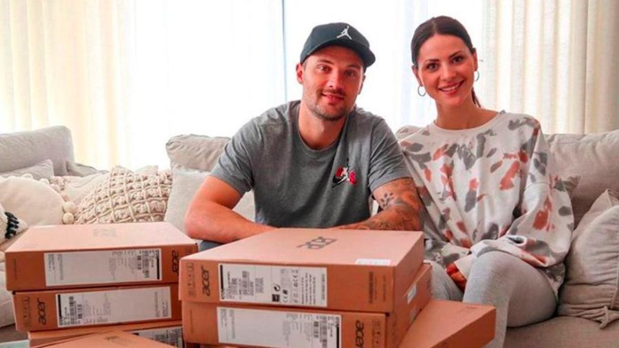 Jugador del Benfica dona computadoras por pandemia