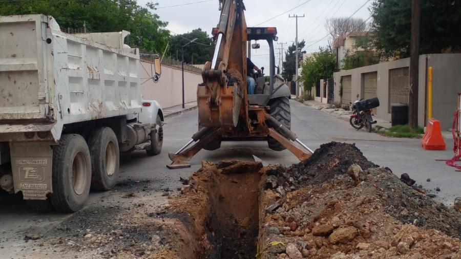 Trabaja COMAPA en la rehabilitación de drenaje Sanitario en varios sectores de la ciudad