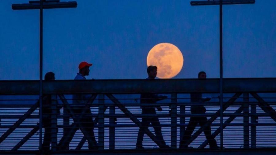 Llegó el otoño y las lunas llenas igual