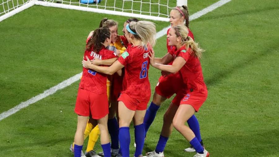 Estados Unidos vence a Inglaterra y es la primera finalista del Mundial Femenil