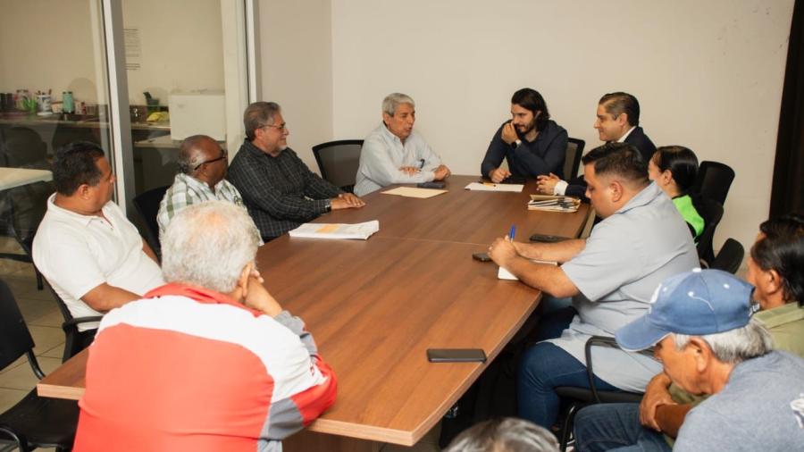 Se reúne secretario del Trabajo y Previsión Social con sindicatos del sector de la construcción