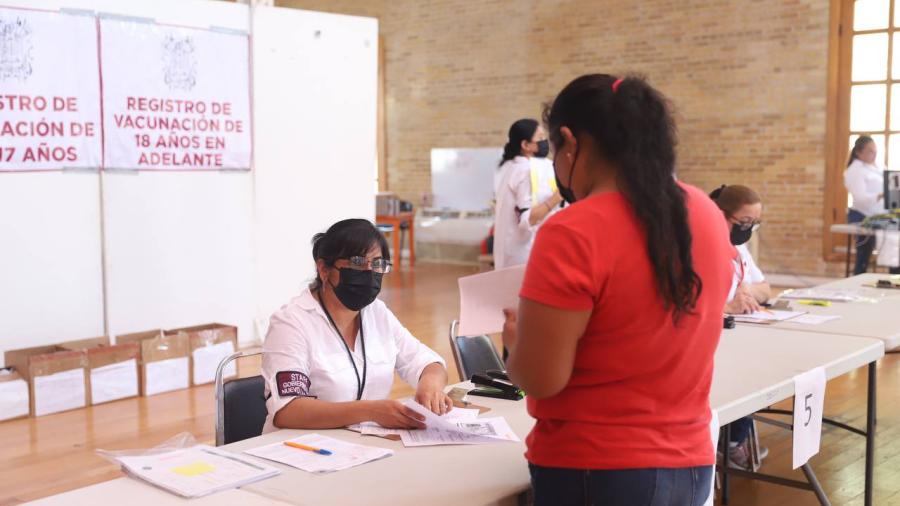 Continúa registro de vacunación en Nuevo Laredo 