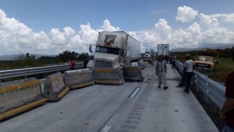 Se registra accidente en la autopista Monterrey-Nuevo Laredo 