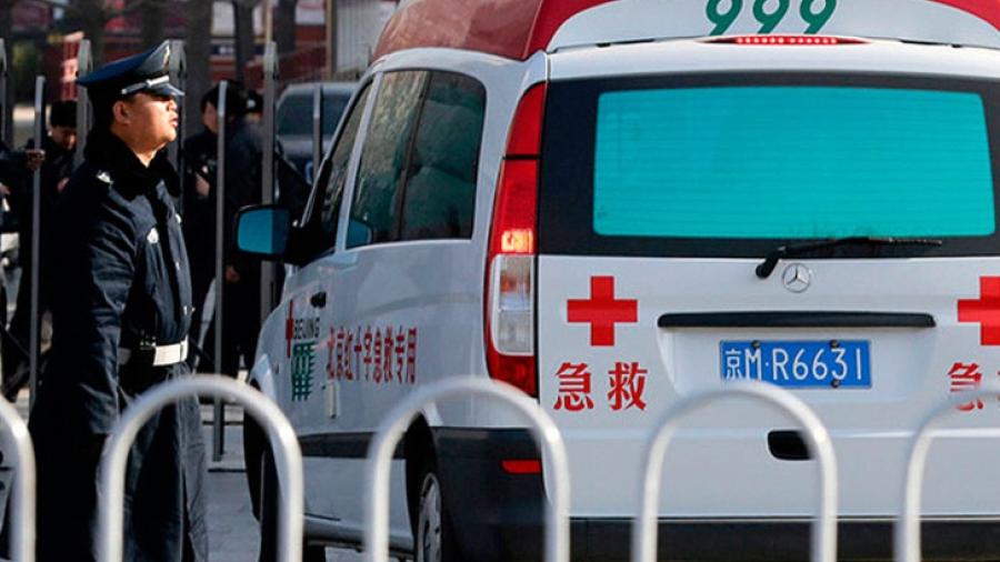 Mueren cinco personas luego que conductor embiste a escolares en China