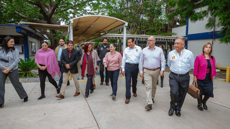 Acuerdan sumar esfuerzos por la educación en Tamaulipas 