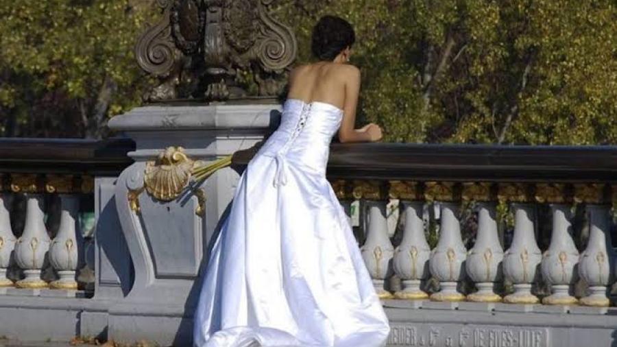 Novia se casa con su padrino de bodas; la dejaron plantada