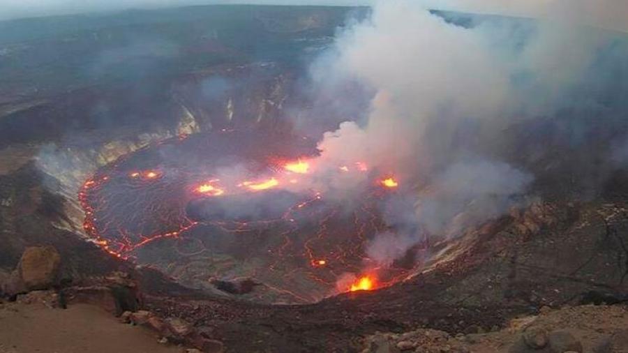 Emiten alerta roja por erupción del volcán Kilauea en Hawái