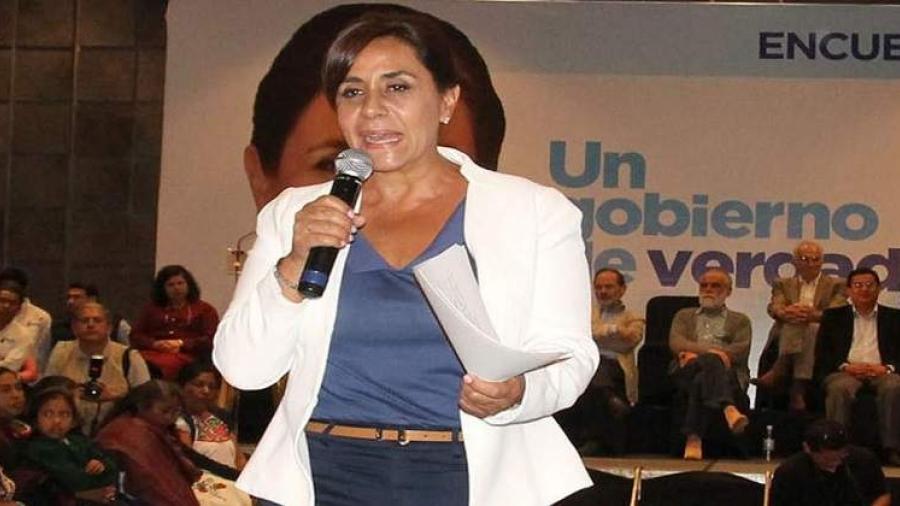 Cocoa Calder&oacute;n deja el PAN