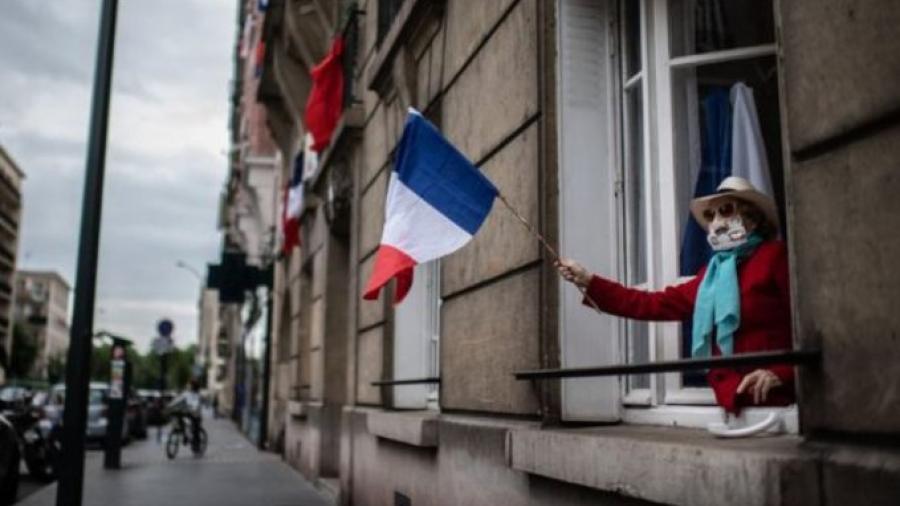 Extiende Francia el toque de queda en más departamentos por COVID-19 
