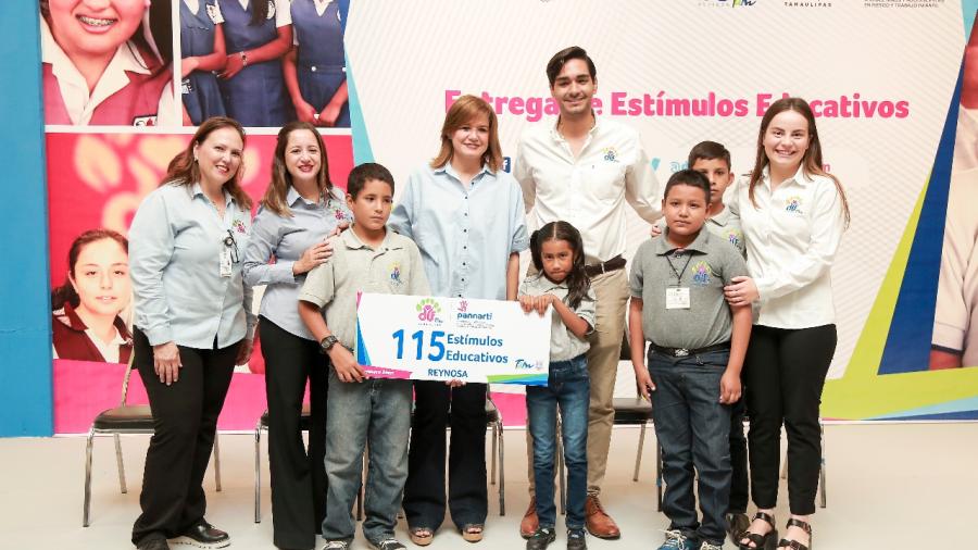 Trabajan DIF municipal y estatal en apoyo a menores y adolescentes