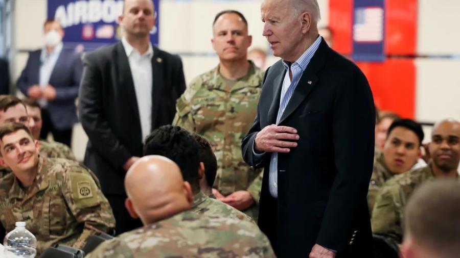 “Estamos en medio de una lucha entre democracias y oligarcas”: Joe Biden