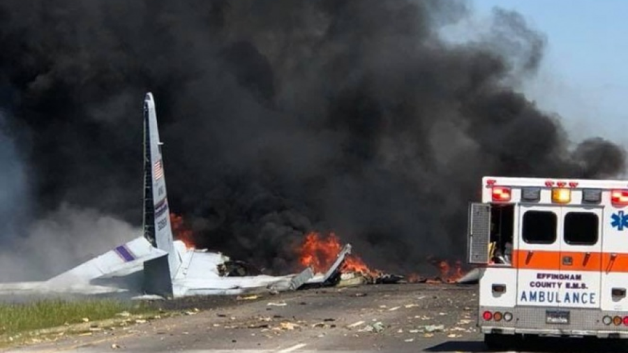2 muertos tras accidente de avión militar de carga