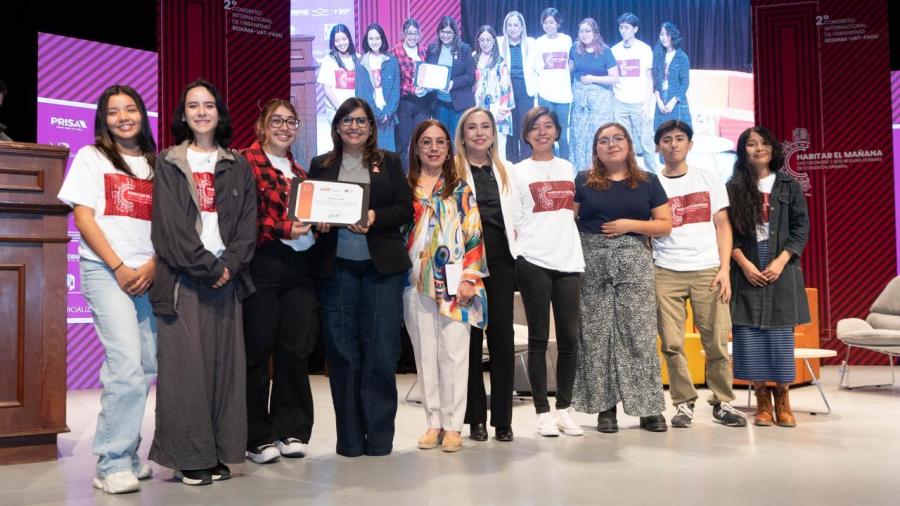 Con visión humanista estudiantes de la UAT transforman cruces peatonales