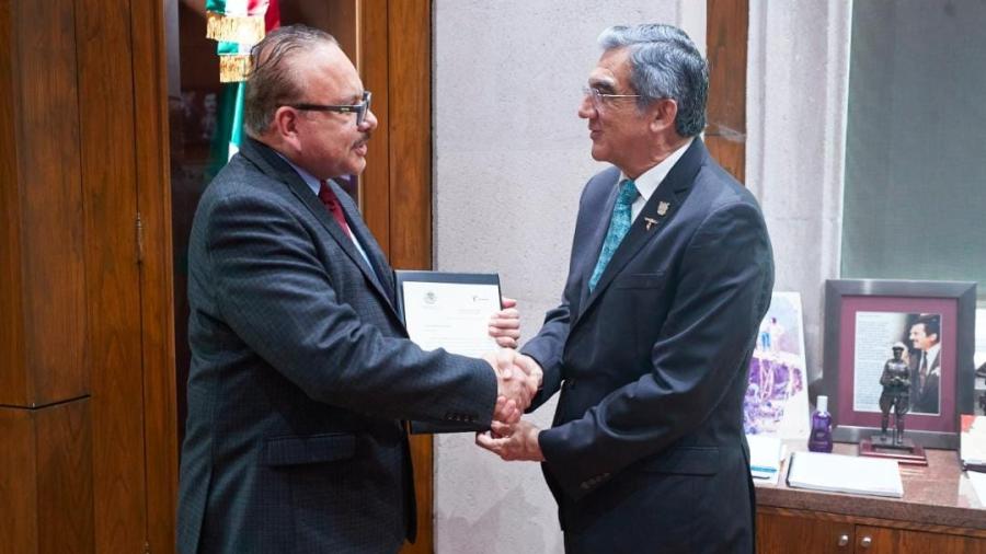 AVA entrega nombramiento de Raúl Hernández Chavarría como titular de la UIFE