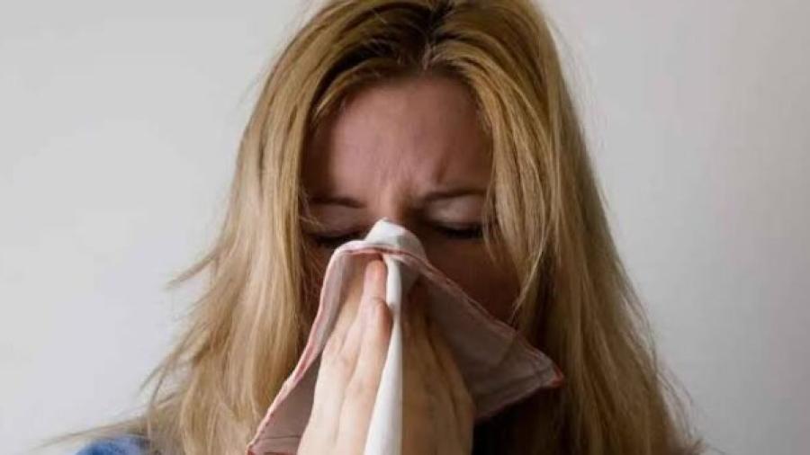 Un "resfriado brutal" causa preocupación en Reino Unido
