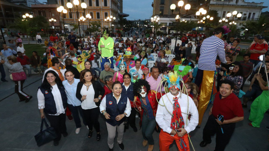 Inicia Carnaval de Tampico 2018 con la "Quema del Mal Humor" 