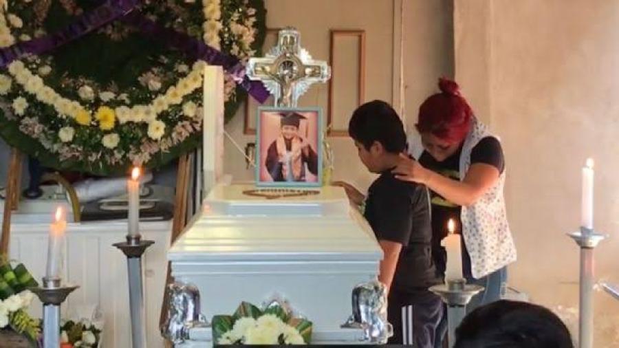 Mamá de Brandon denunciará a Mancera, Ebrard, Sheinbaum y Serranía por L12