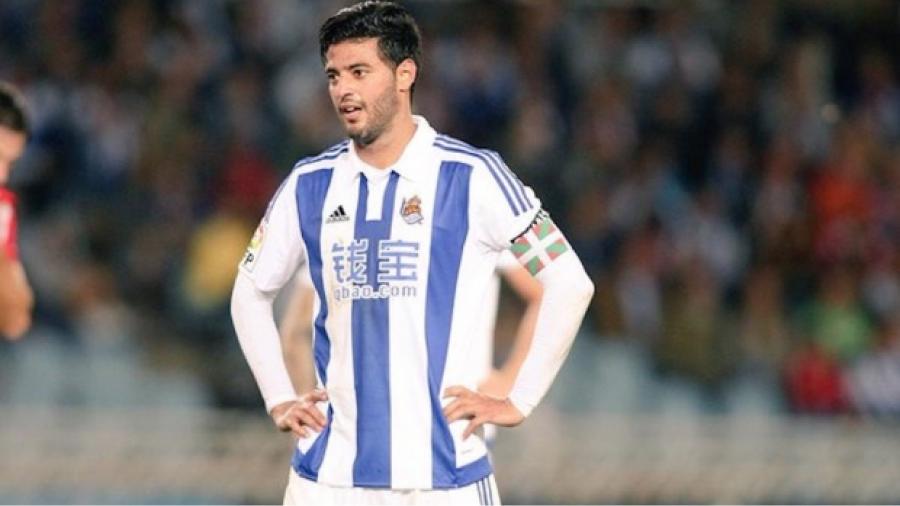 Carlos Vela, en duda para enfrentar al Barcelona