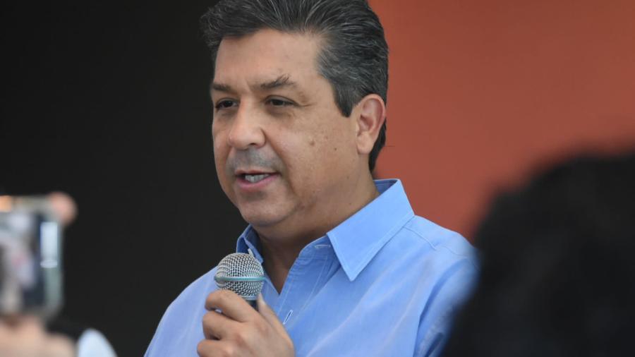 Afirma Cabeza de Vaca que lo seguirán viendo en la política 