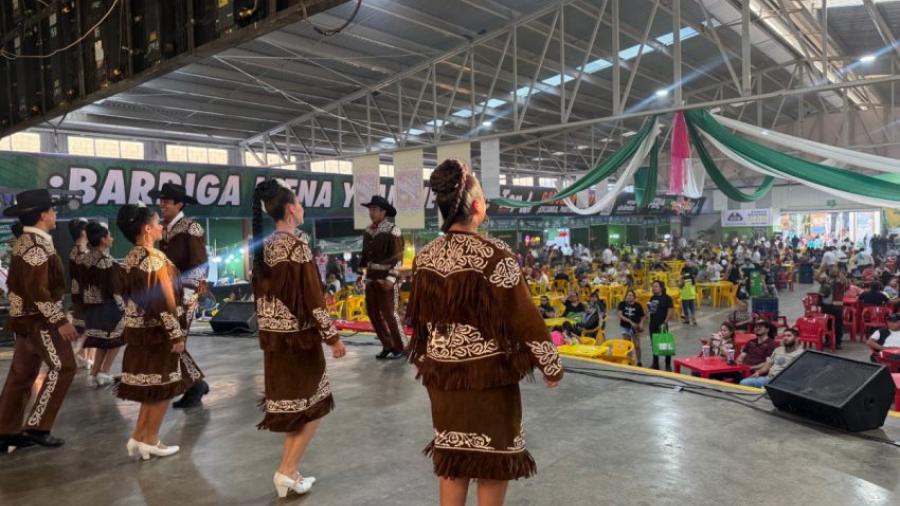 Atrae folclore de Tamaulipas en la Feria Nacional Potosina
