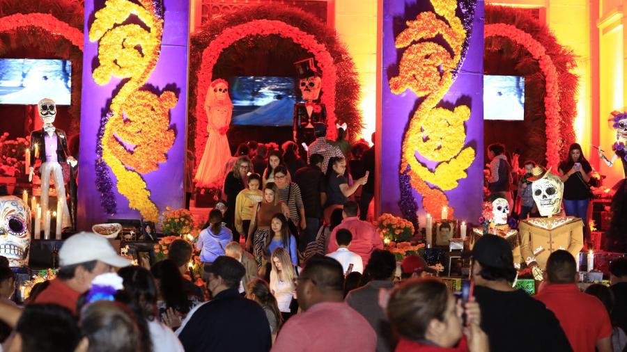 Tamaulipas recupera tradiciones de Día de Muertos