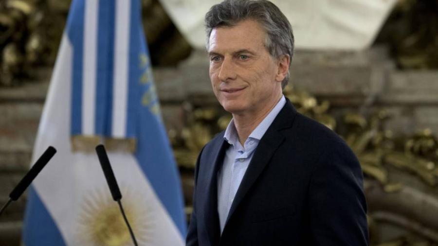 Defiende presidente argentino gobierno pese a crisis económica