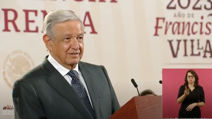 AMLO se dice contento porque la derecha no arrasó en elecciones de España 