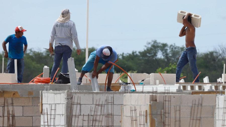 Invitan a trabajadores de otras ciudades a trabajar en construcción en Nuevo Laredo