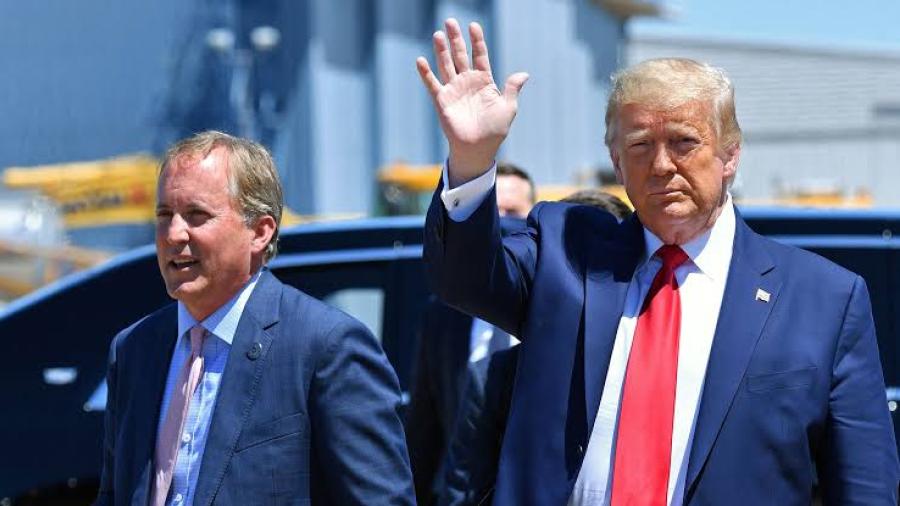 Ken Paxton pide a Corte desconfiar de Biden en caso Trump