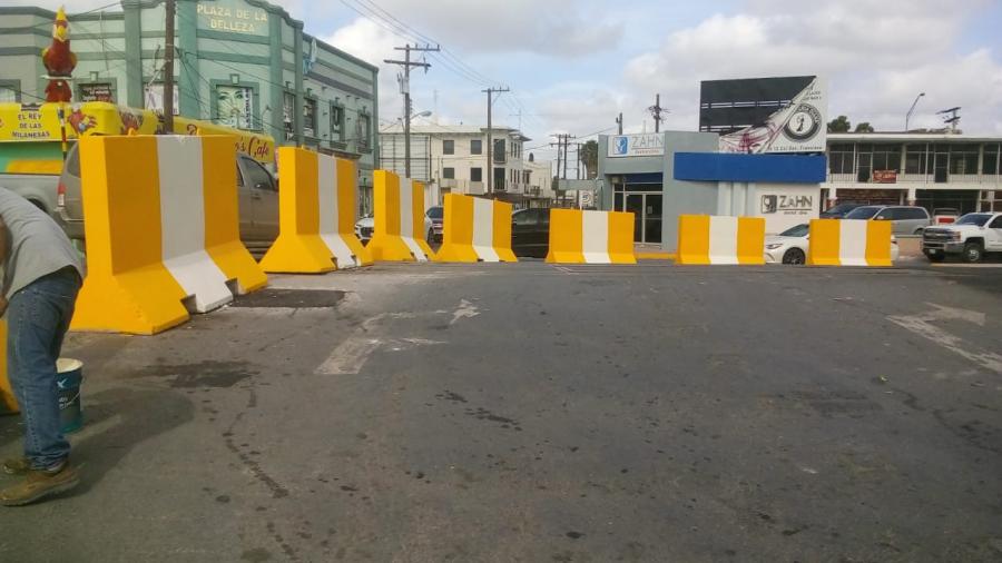 Ante tanto abuso, colocan grandes barreras en los accesos del puente viejo