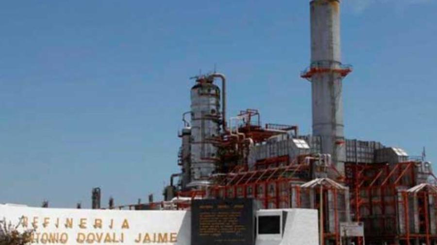 Interrumpe operaciones refinería de Salina Cruz por 'Calvin'