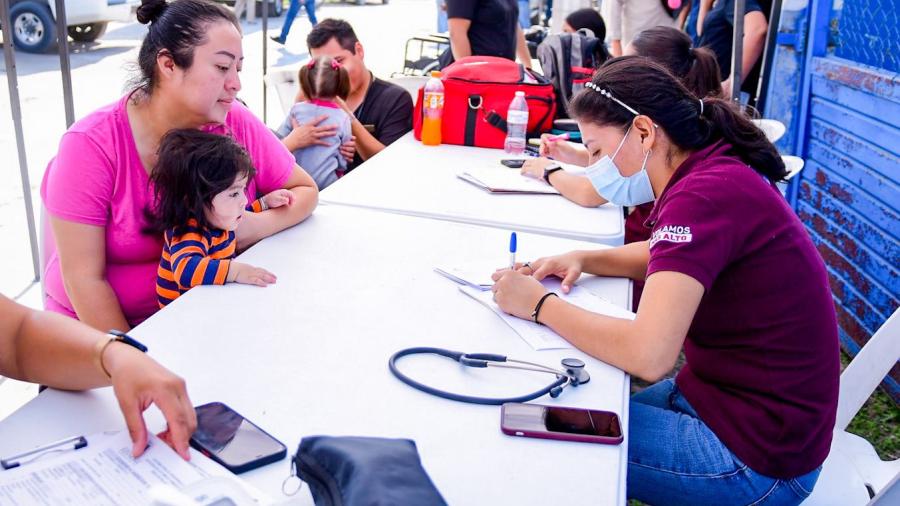Agradecen familias por acercar los programas y servicios