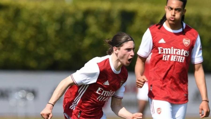Marcelo Flores debutó con el Arsenal Sub-23