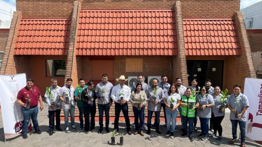  Entrega Secretaría de Desarrollo Rural de Tamaulipas 300 plantas para reforestación de áreas verdes