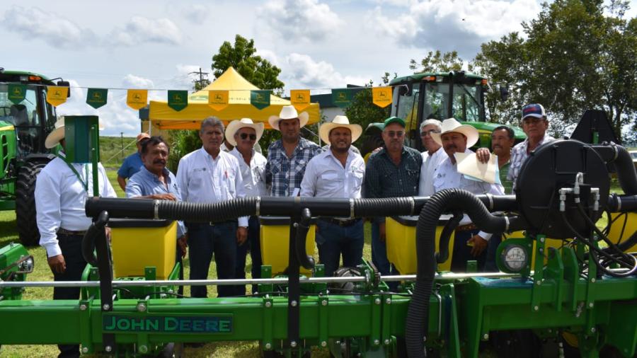 Tamaulipas entrega implementos agrícolas para mejorar procesos de producción