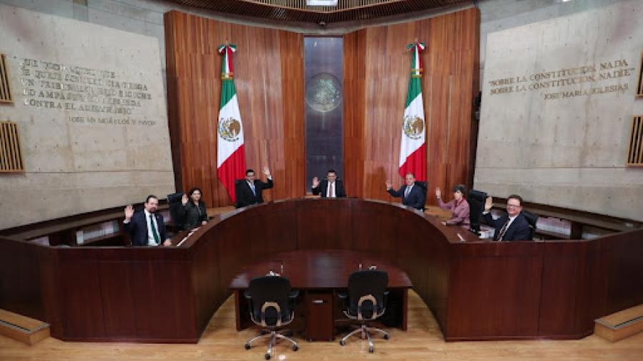 Vulneró AMLO ley electoral por evento de su triunfo: TEPJF