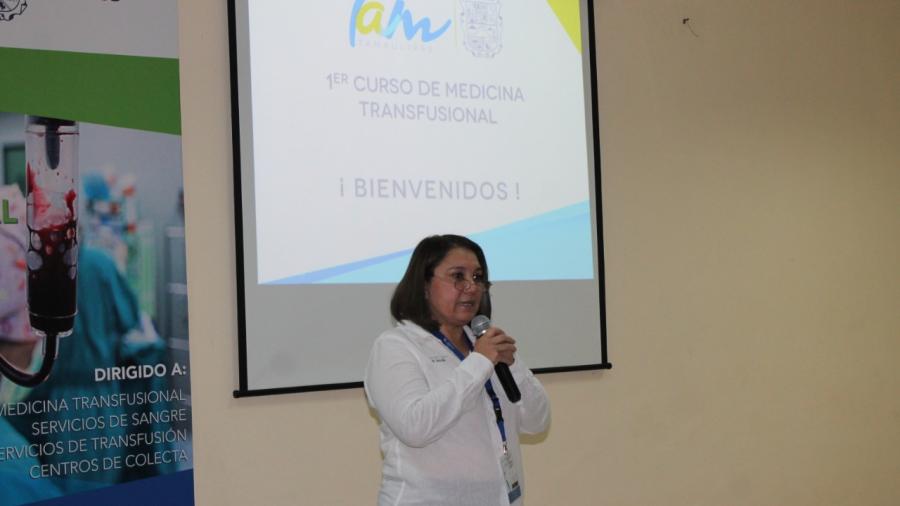 Imparten curso de Medicina Transfusional