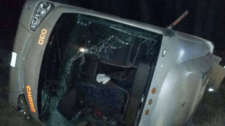 11 muertos y 18 heridos tras volcadura del camión de la porra de Santos