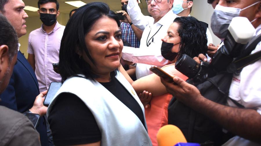El primero de Octubre no habrá fuero y gobernador tendrá que pagar: Úrsula Salazar 