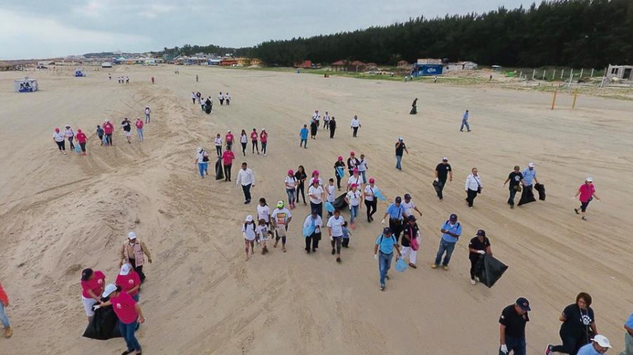 Realizan limpieza en Playa Norte Miramar