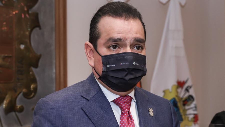 Pide Enrique Rivas a neolaredenses prudencia en fiestas navideñas