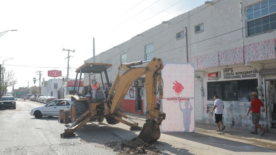 Arranca gobierno municipal rehabilitaci&oacute;n de subcolector y repavimentaci&oacute;n al poniente de la ciudad