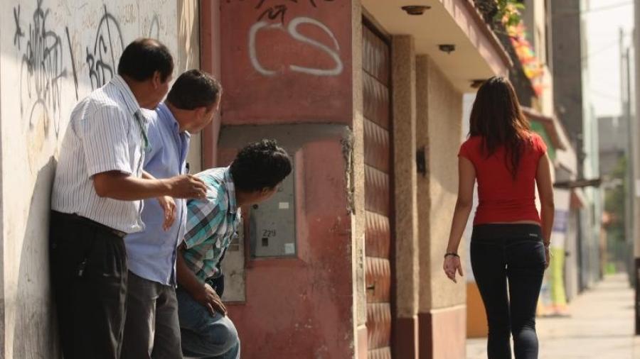  Gobierno presenta plan integral para tipificar el acoso como delito penal en todo el país