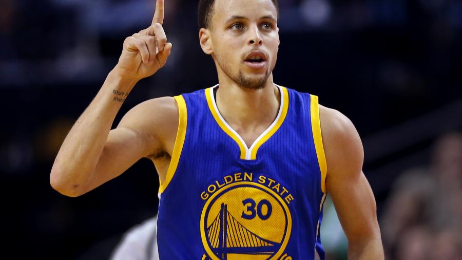 Golden State da contrato de $201 mdd a Curry