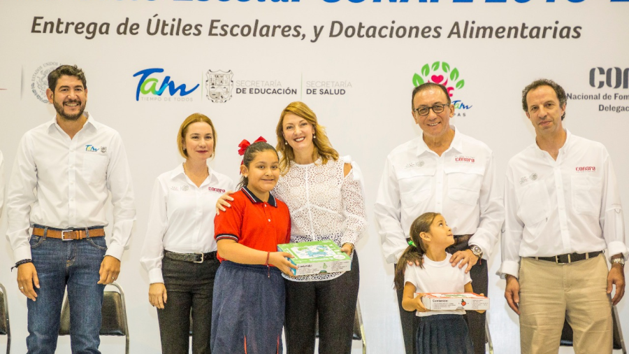 En arranque del ciclo escolar del CONAFE, DIF Tamaulipas entrega útiles escolares