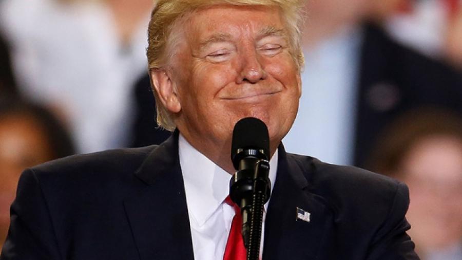 Trump continúa negando "conducta ilegal" tras acusaciones de Cohen