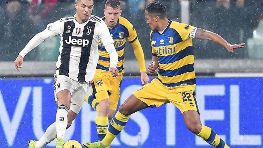 Parma le empata en el último minuto a la Juventus 3-3 