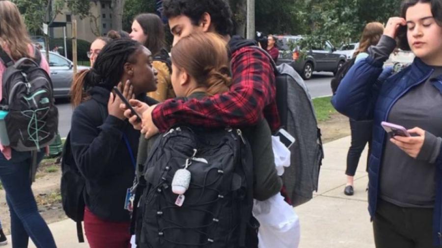 Estudiantes de Universidad de Boston reportan tiroteo