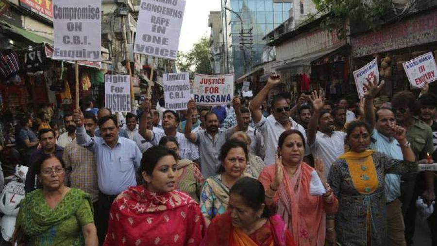 India se plantea establecer la pena de muerte para los violadores de niños