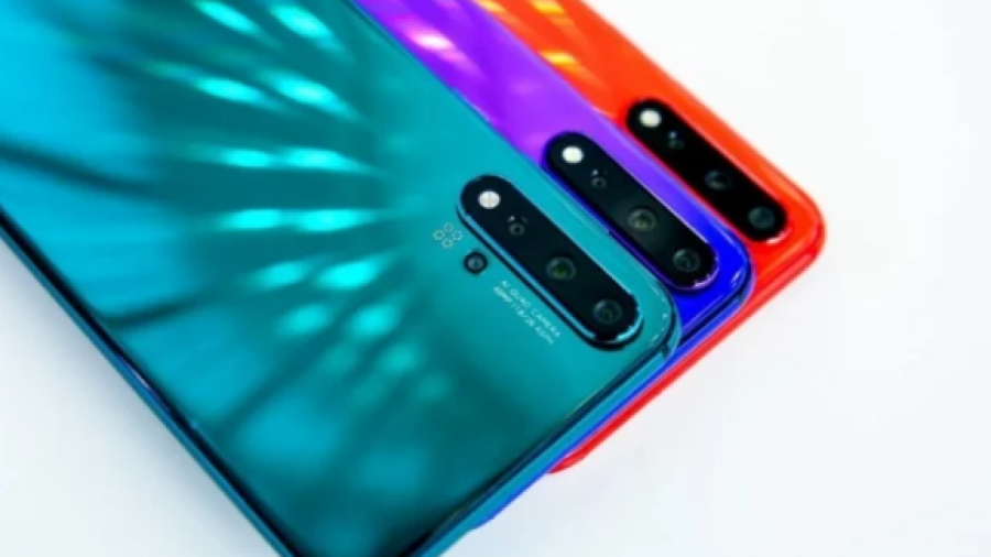 Huawei presenta tres teléfonos